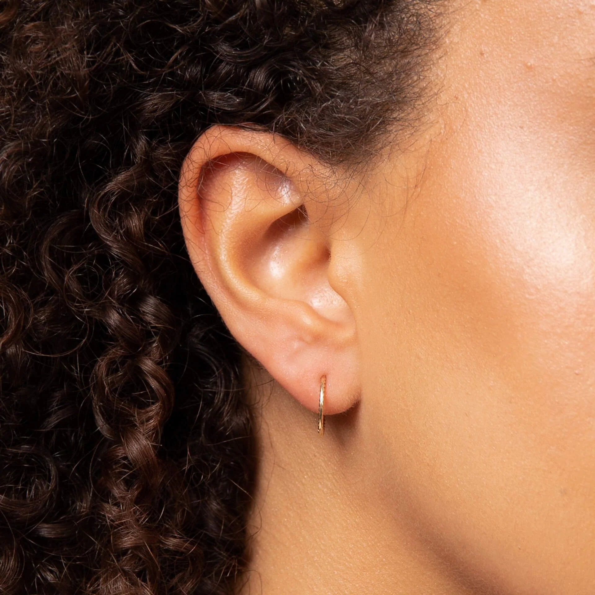 9ct Gold Rope Huggie Earrings - Image 2