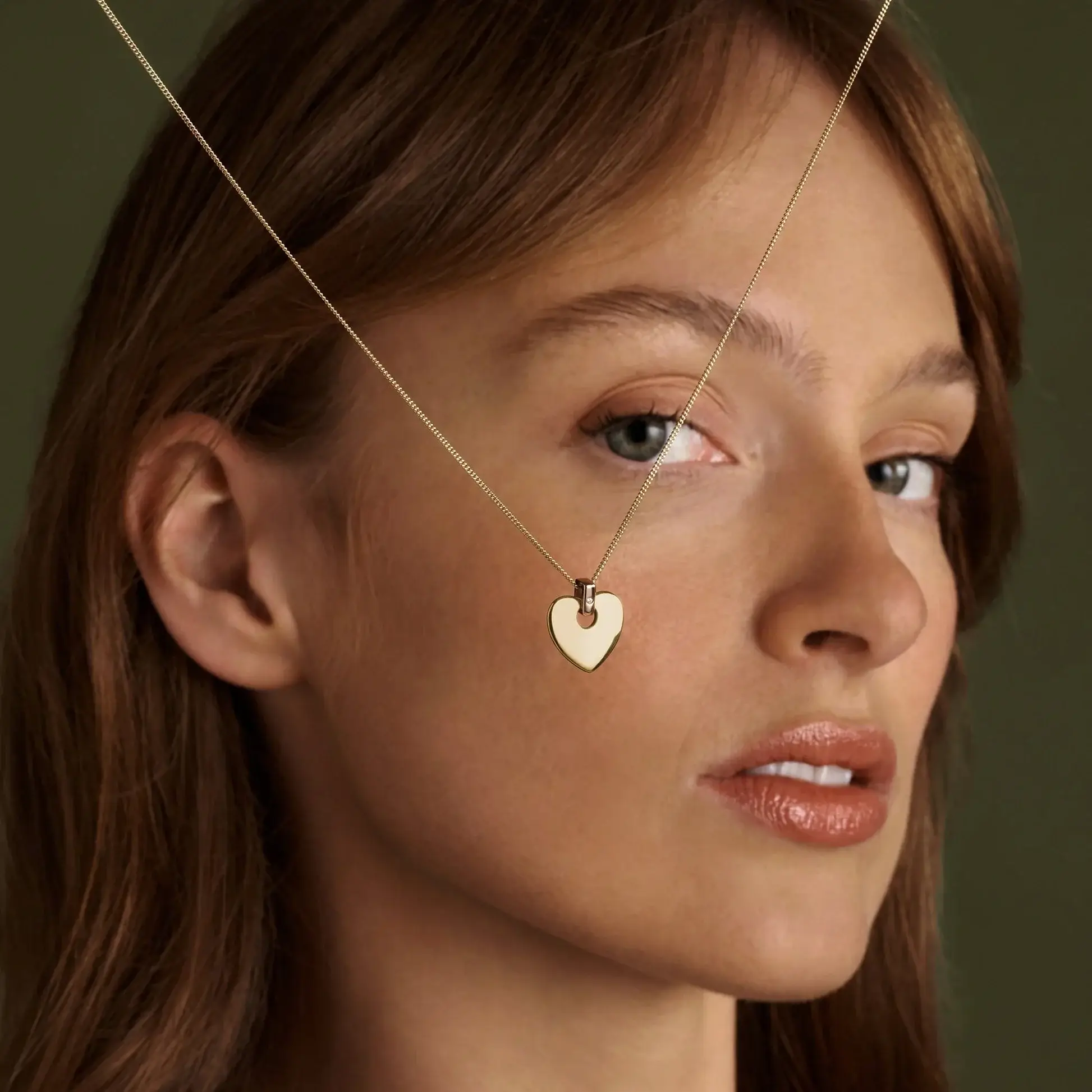 CariadĀ® 9ct Solid Gold Pendant with Diamond - Image 2