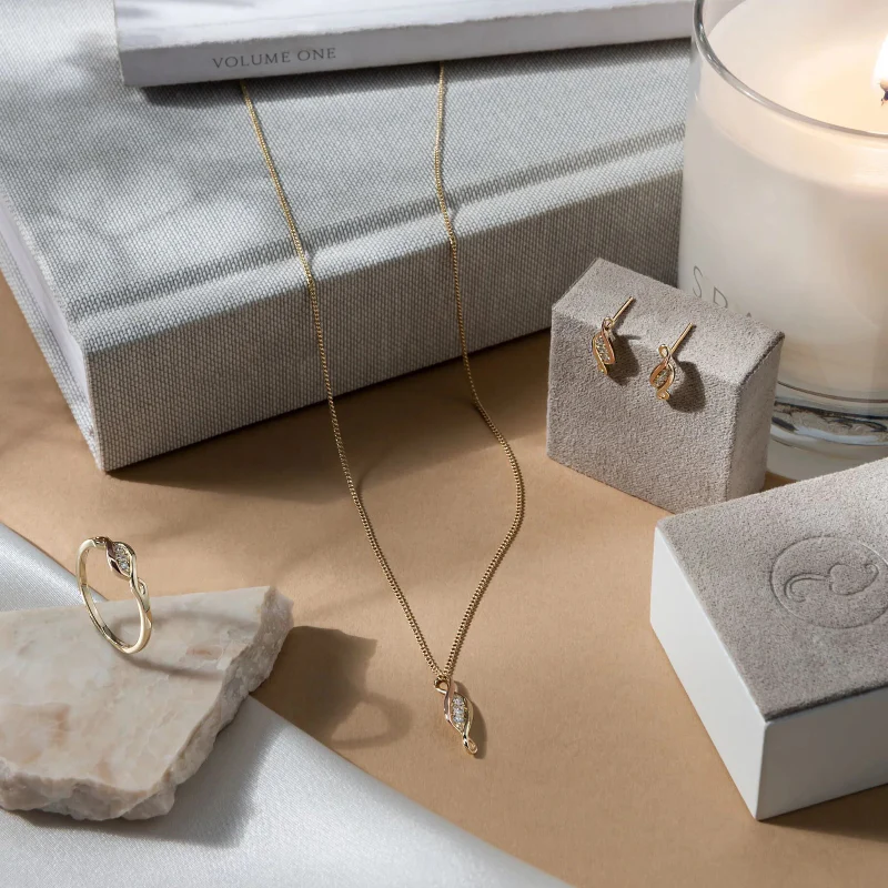 Clogau® Past Present Future® 9ct Solid Gold Pendant with Diamonds - Image 3