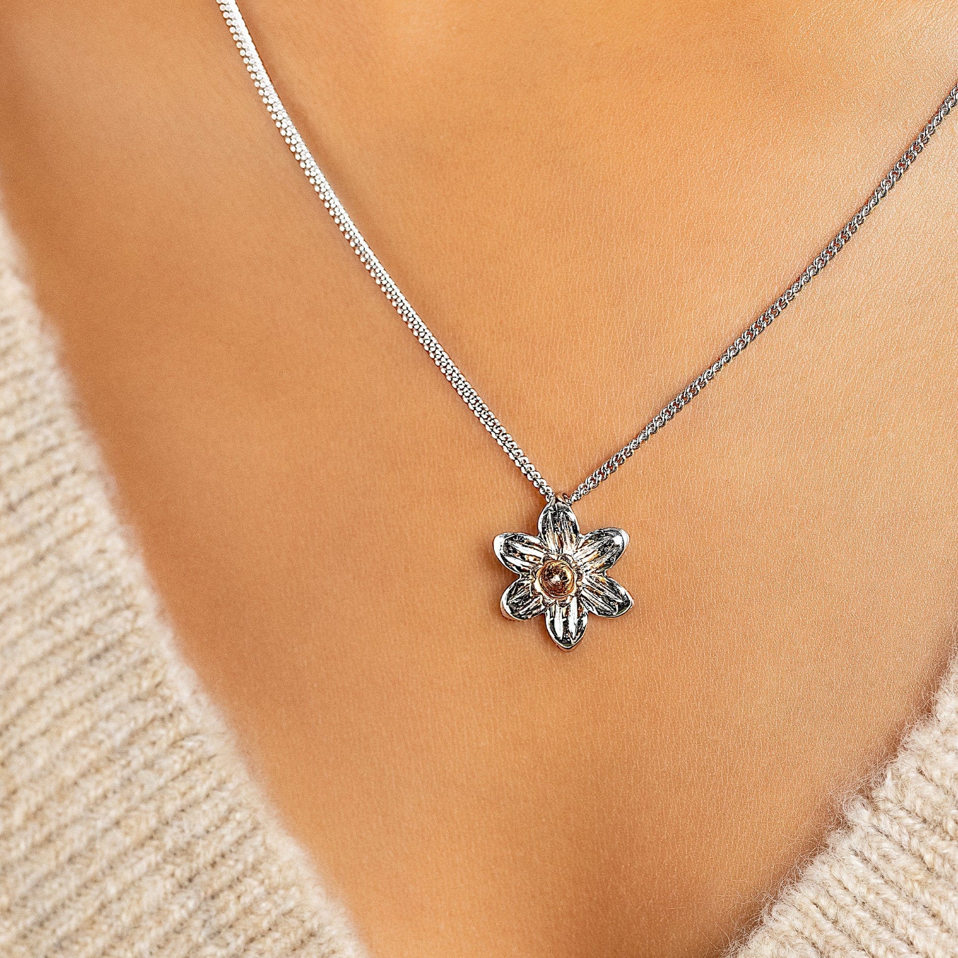 Clogau® Nature's Wonder Sterling Silver Daffodil Pendant - Image 5
