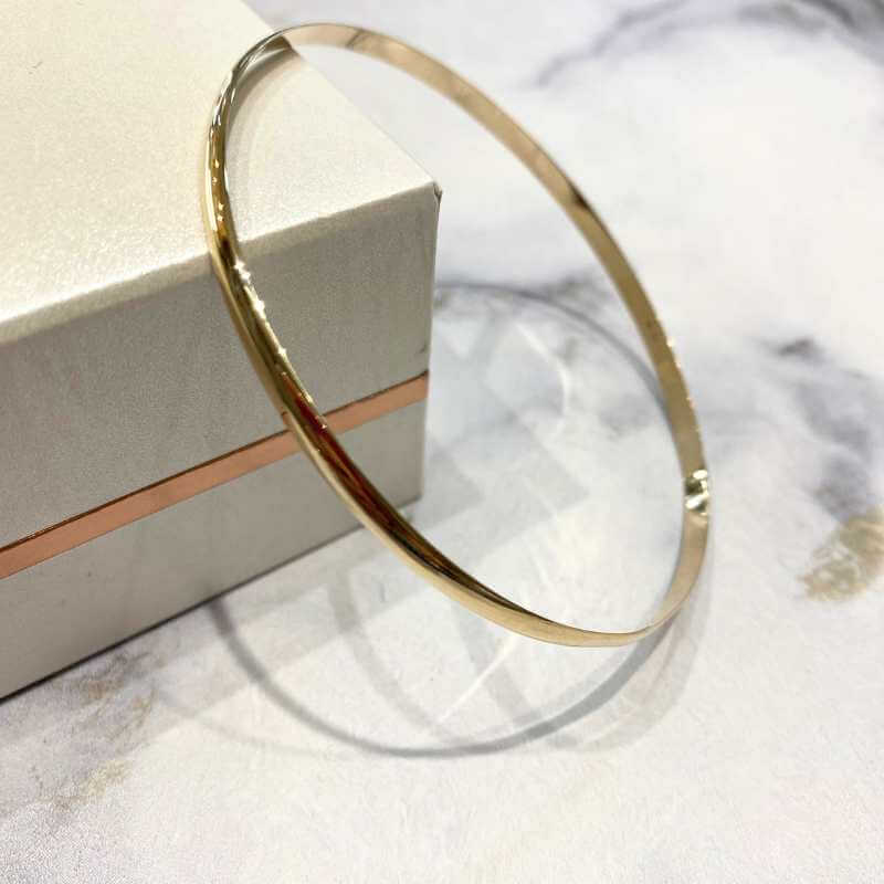 Plain Solid Gold D-Shape Ladies Bangle - Image 2