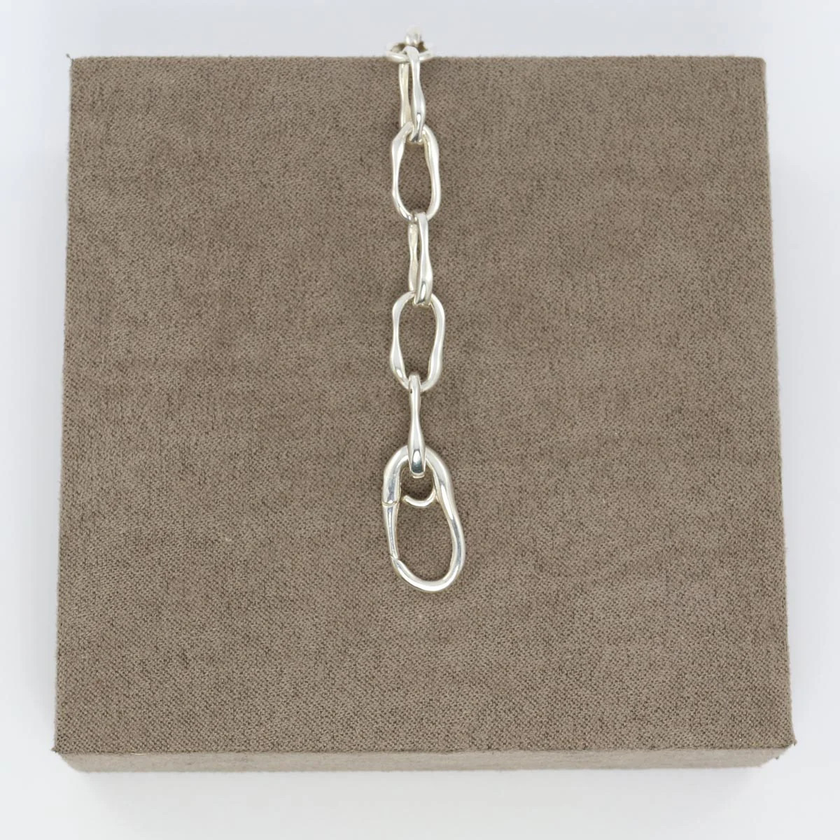 Silver Organic Oval Link Bracelet - Image 4